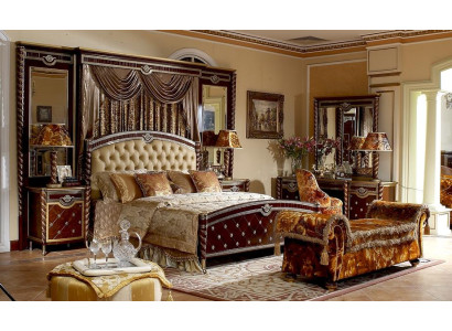 Luxurious 8-piece bedroom ensemble with baroque decorations