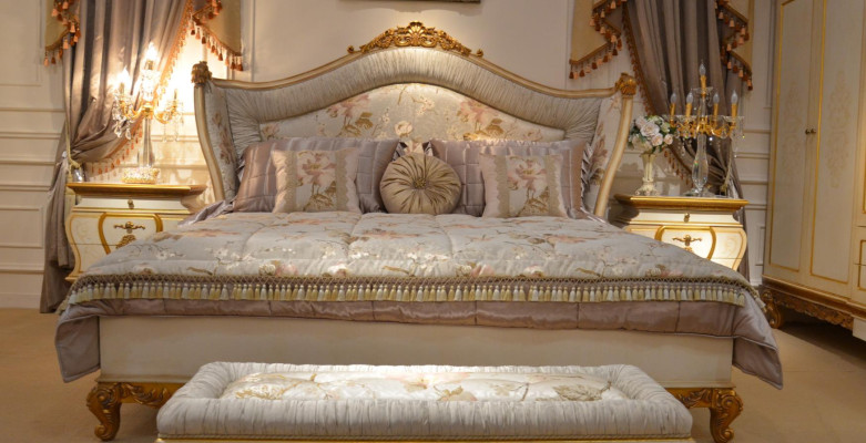 5-piece bedroom complete set with artistic carvings
