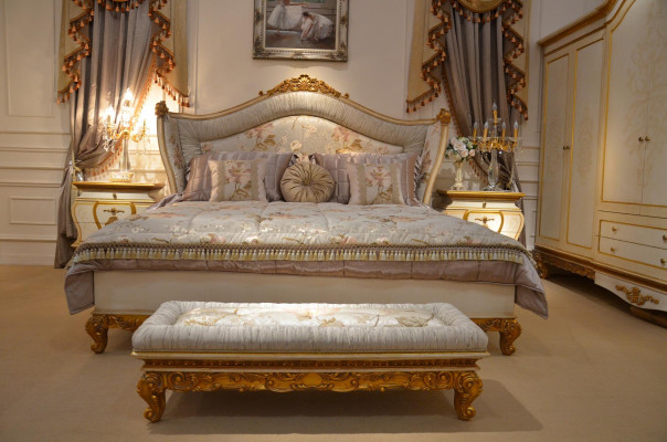 5-piece bedroom complete set with artistic carvings