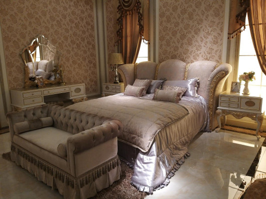 Royal Bedroom Ensemble - Italian Furniture Baroque Rococo