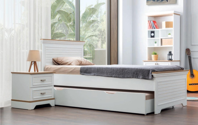 Country House Bedroom Set White Bed Bedside table Elegant Furniture Wardrobe Wood Table