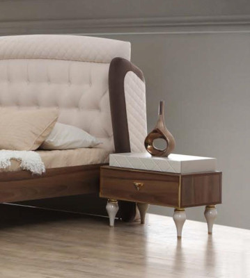 Complete e Bedroom Furnishings with Bed Nightstands and Dressing Table