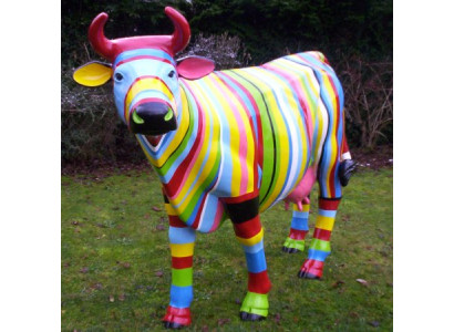 Designer Abstract Modern Figure Statues Cow Plastic Decorative Garden Sculptures