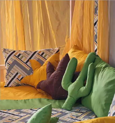 Low Bed Four Poster Bed Bedroom Four Poster Beds Childrens room