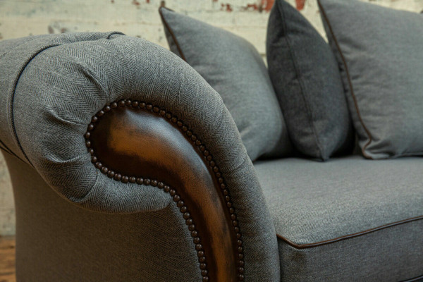 Classic Chesterfield Design Sofa 4 Seater Couch Upholstery Luxury Textile Couches