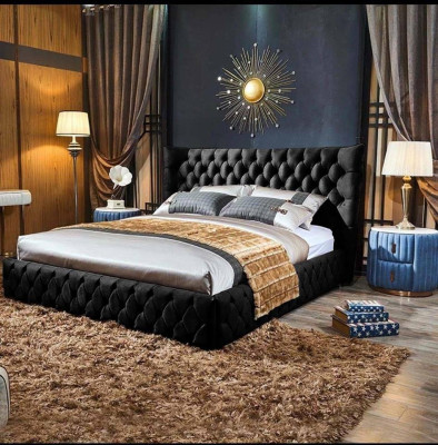 Chesterfield Black Bed Bedroom Beds Textile Velvet Big Hotel Beds