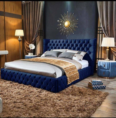 Chesterfield Black Bed Bedroom Beds Textile Velvet Big Hotel Beds