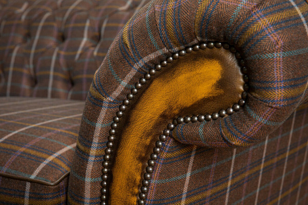 Classic Designer Brown Sofa Three Seater Seater Chesterfield Style Modern Couch