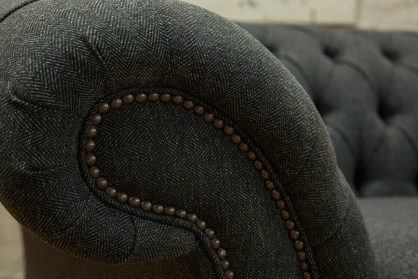 Black Chesterfield Upholstery Sofa Designer 3-Seater Living room Couch