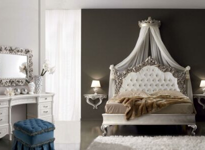 Bedroom Complete Set Royal Baroque Bed Dressing table Bedside table 6 pieces.