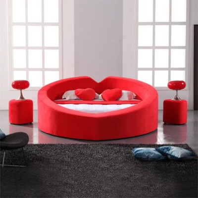Designer bed in heart shape honeymoon bed luxury bed frame bed brothel