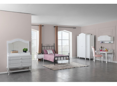 Design Girls Youth Room Set Bed Bedside table Wardrobe 6-piece.