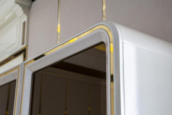 Display case White Furniture Dining room Wardrobe Glass Design Metal Elegant new