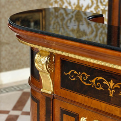 Display case Bar Wardrobe Cabinets Home Bar Classic Bar Antique Style Baroque Rococo new