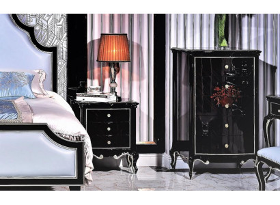 Stylish Classic Chest of drawers in Black with glossy surface
