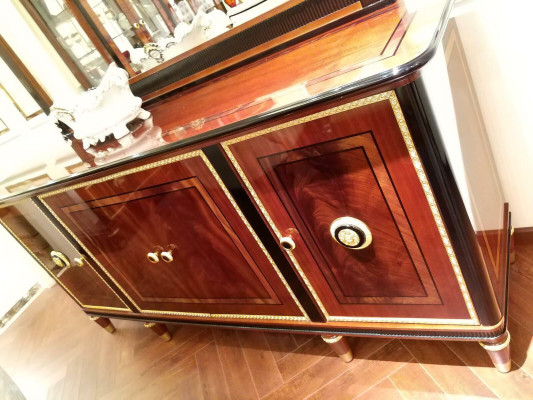 Elegant Design Console Wood Sideboard Mirror Sideboard Wardrobe 2-piece. Console table