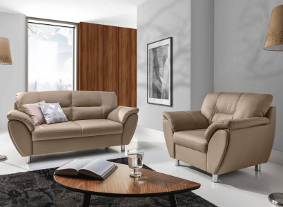 The elegant Classic 2-seater sofa in Art Nouveau fits into any interior