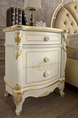Bedside table Furniture Solid new Italian Consoles Design Side Table Tables