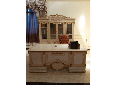 Elegant design antique style office desk banker Walstreet desks