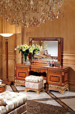 Classic r Dressing table with handmade decorations and Mirror