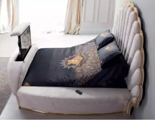 Royal Bed Luxury Beds Furniture Bedroom 200x200 Furnishings